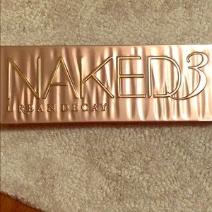 Brand New NEVER USED Naked 3 pallete